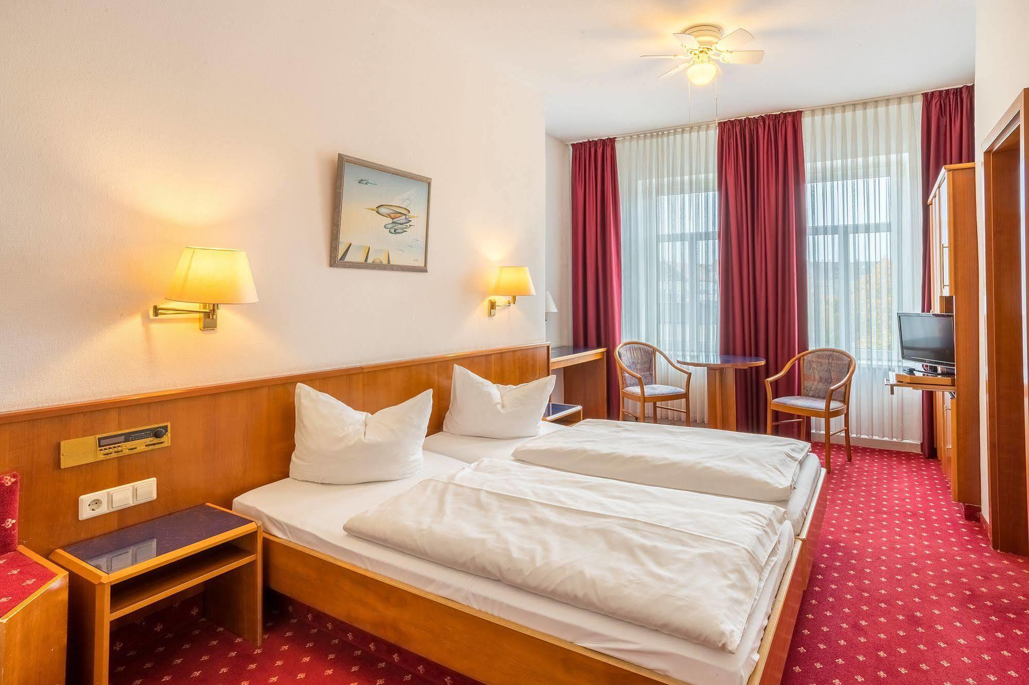 Hotel Astoria Λειψία Εξωτερικό φωτογραφία