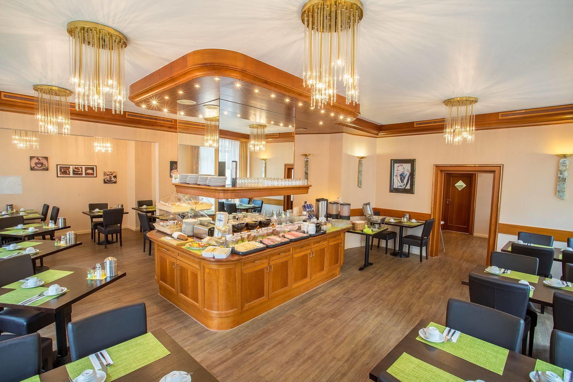 Hotel Astoria Λειψία Εξωτερικό φωτογραφία